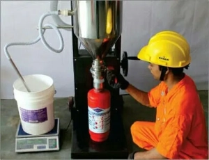 شارژ کپسولهای آتش نشانی