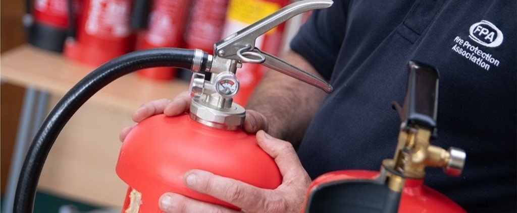 شارژ کپسول آتشنشانی